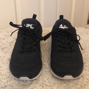 APL techloom pro sneakers